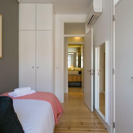 Altido Elegant City Deluxe Apartment & Altido Luxurious 3-Bedroom Apt With Terrace In Intendente Лиссабон Экстерьер фото