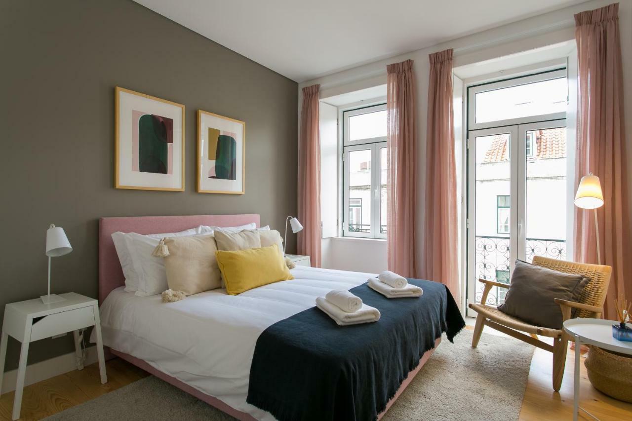 Altido Elegant City Deluxe Apartment & Altido Luxurious 3-Bedroom Apt With Terrace In Intendente Лиссабон Экстерьер фото