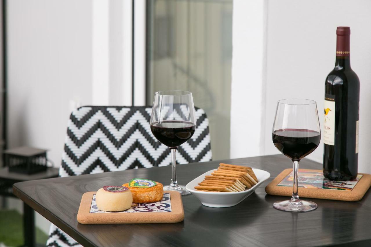 Altido Elegant City Deluxe Apartment & Altido Luxurious 3-Bedroom Apt With Terrace In Intendente Лиссабон Экстерьер фото
