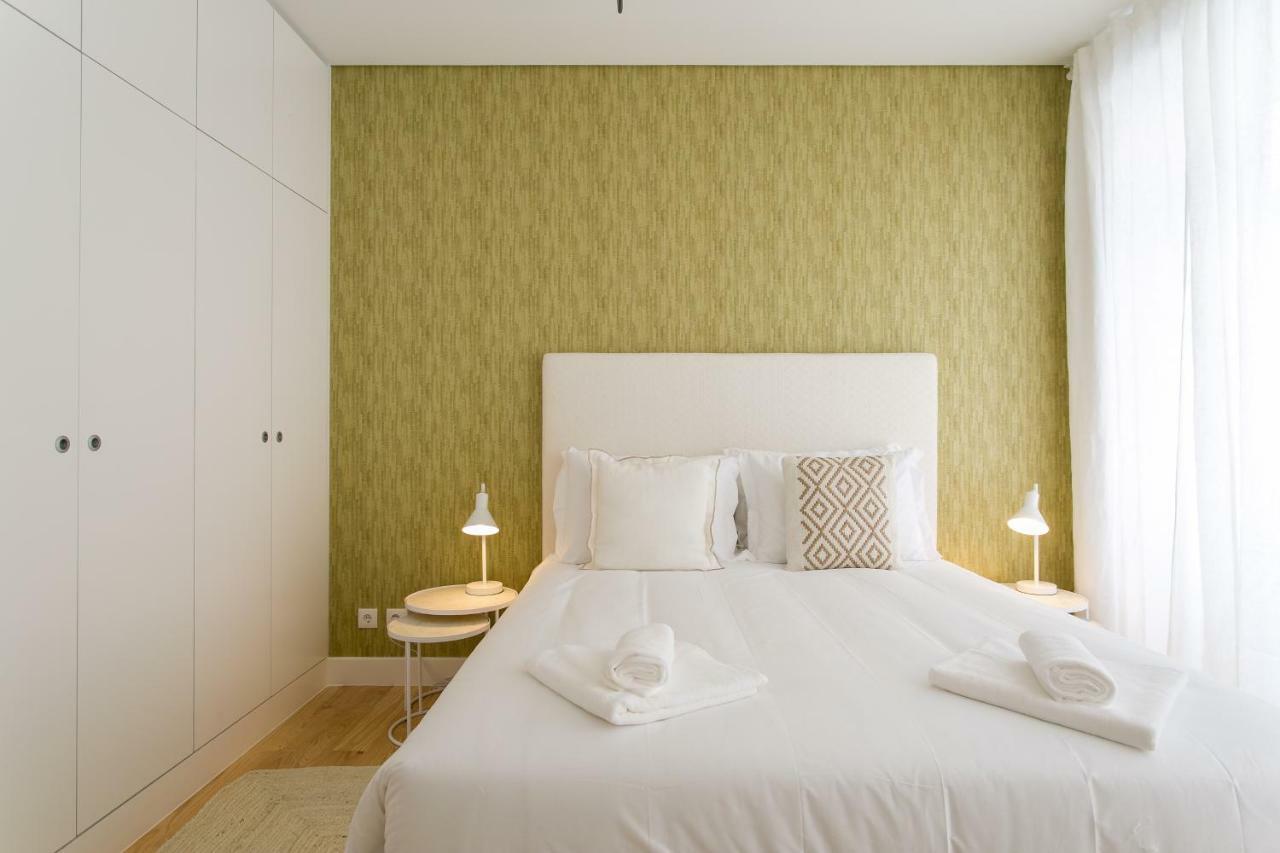 Altido Elegant City Deluxe Apartment & Altido Luxurious 3-Bedroom Apt With Terrace In Intendente Лиссабон Экстерьер фото