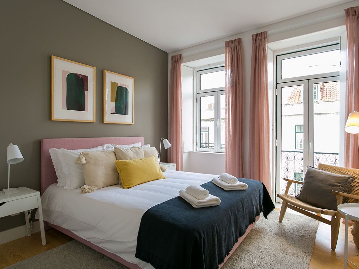 Altido Elegant City Deluxe Apartment & Altido Luxurious 3-Bedroom Apt With Terrace In Intendente Лиссабон Экстерьер фото