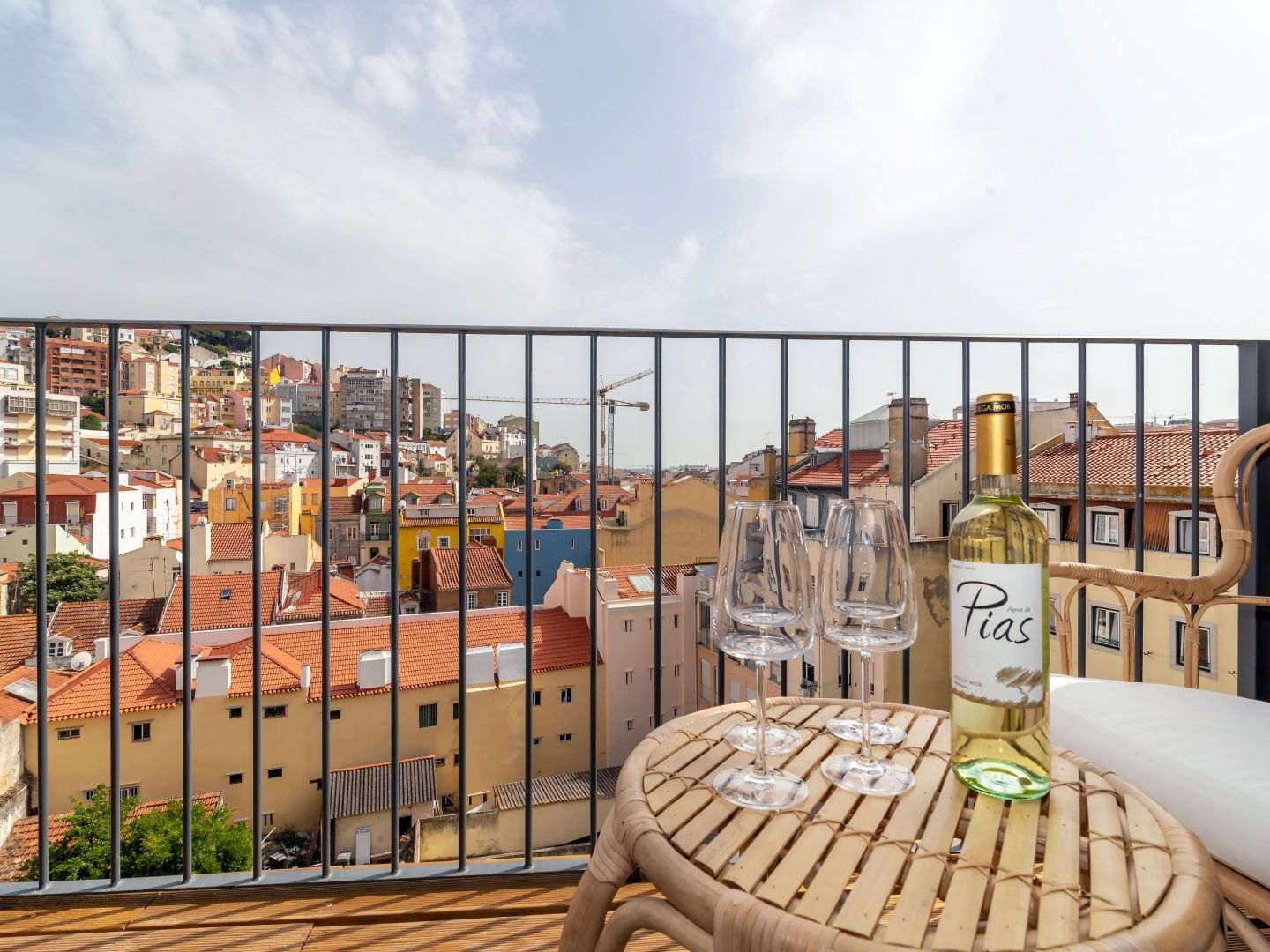 Altido Elegant City Deluxe Apartment & Altido Luxurious 3-Bedroom Apt With Terrace In Intendente Лиссабон Экстерьер фото